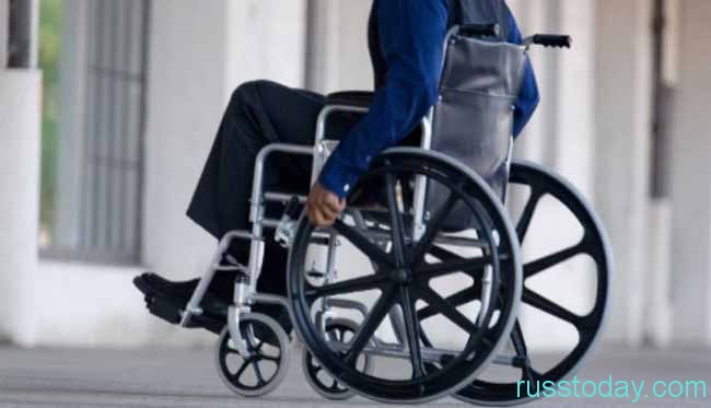 инвалид на коляске