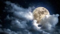 красивая луна