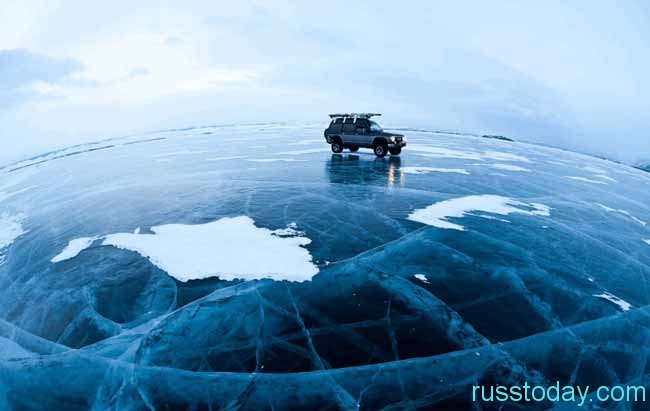 озеро Байкал зимой